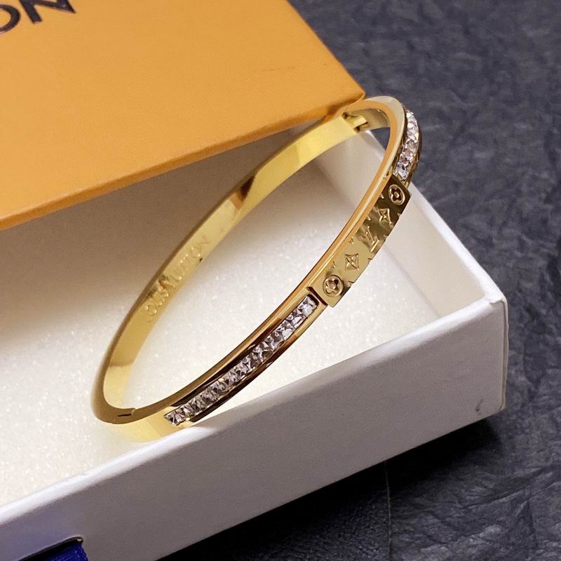 LV Bracelet 03lyr600